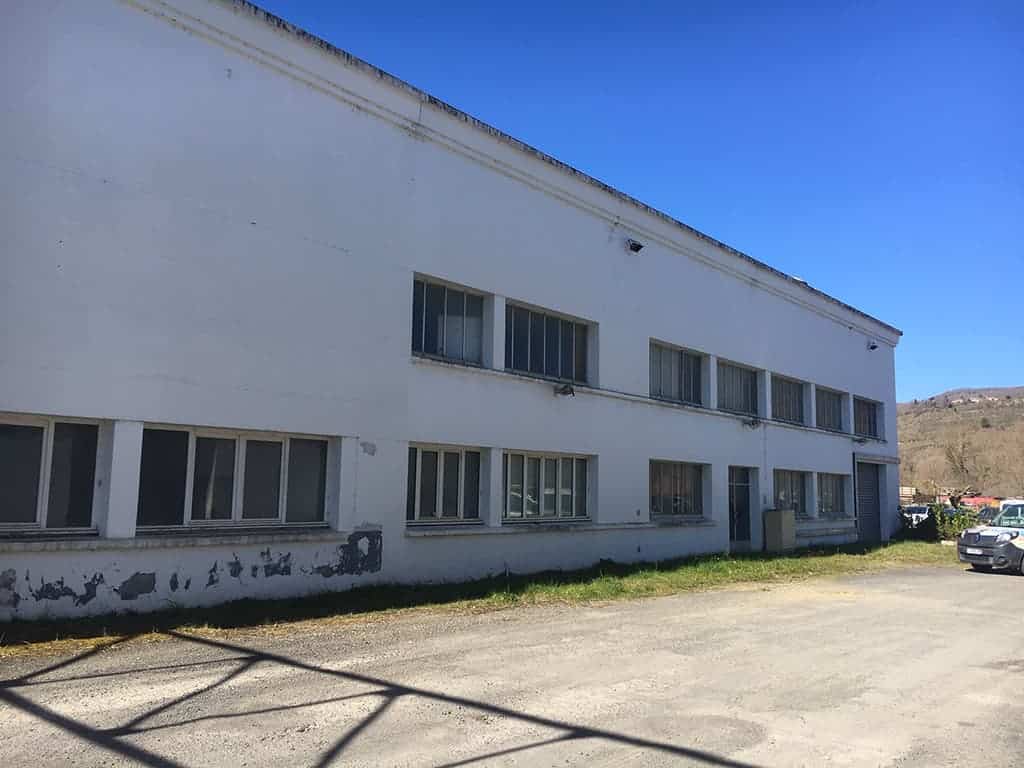 Quillan (11) – Entrepôt / local industriel – 5 906 m2